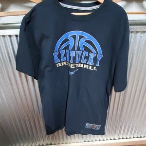 Nike Kentucky Basketball shirt